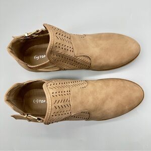 Top Moda Women’s Light Brown Perforated Boots Size 9